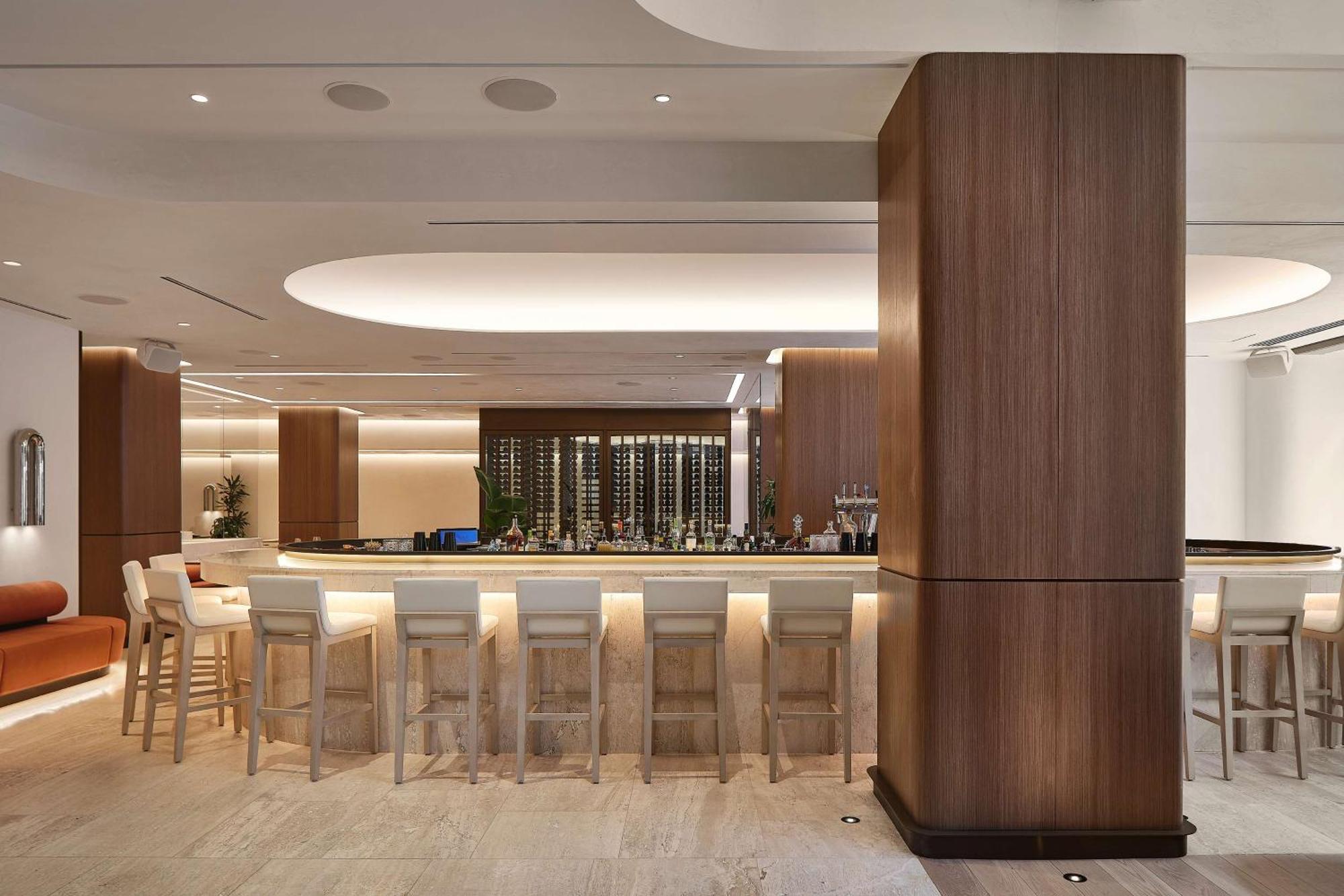 Vogue Hotel Montreal Downtown, Curio Collection By Hilton Eksteriør billede